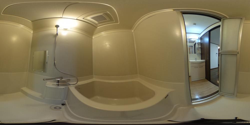 �o�X���[��