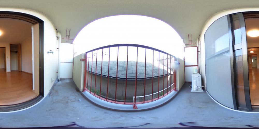 �o���R�j�[