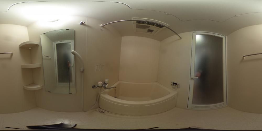 �o�X���[��