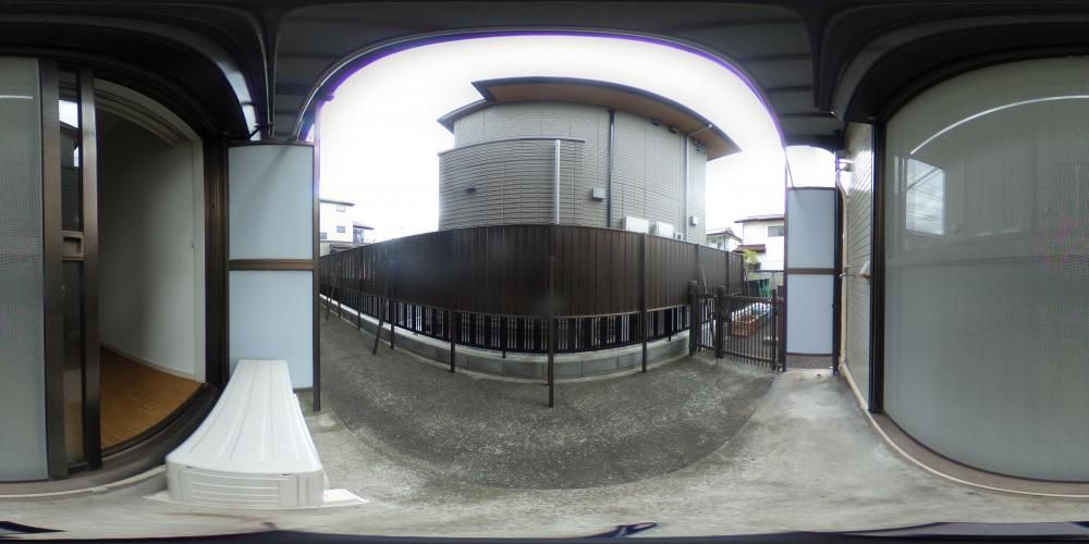 �o���R�j�[