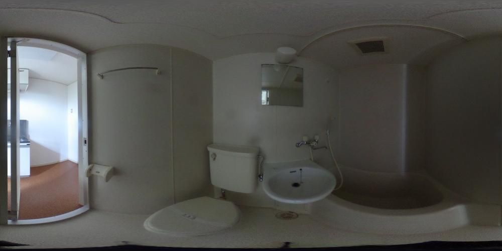 �o�X���[��