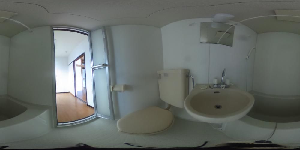 �o�X���[��