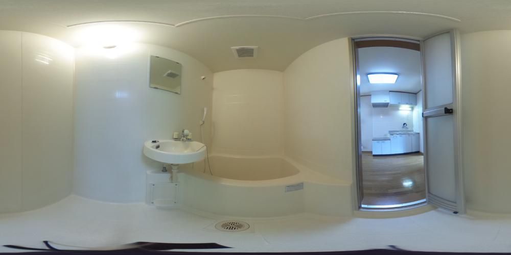 �o�X���[��