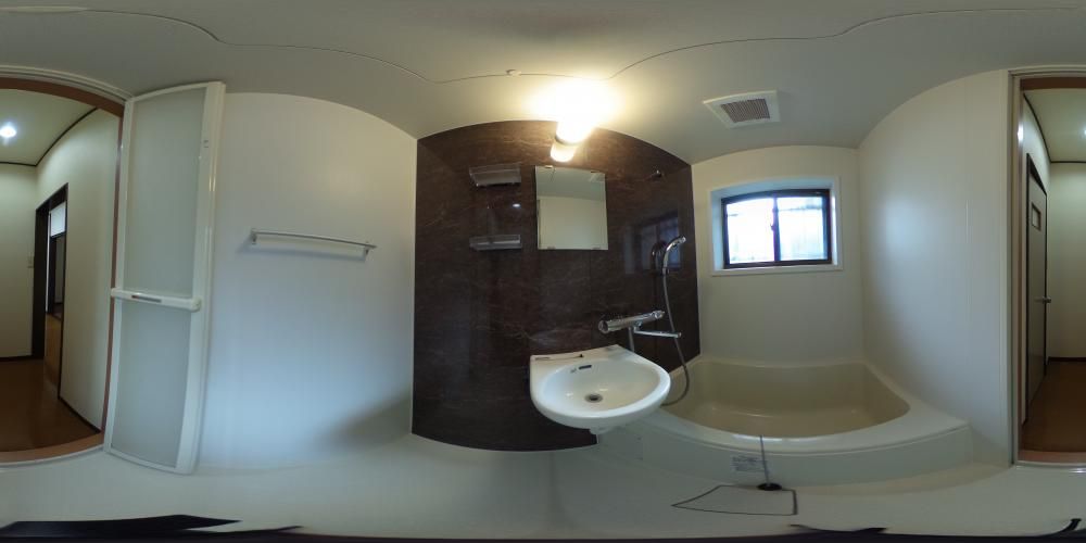 �o�X���[��